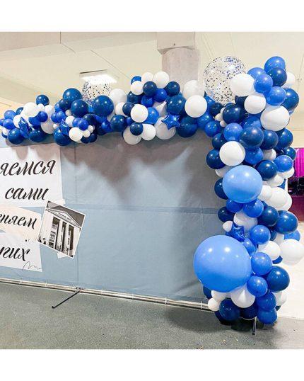 Фотозона с разнокалиберной гирляндой